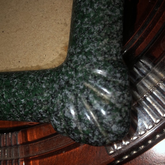 Green marble shell picture frame - Picture 4 of 7